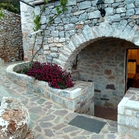 Láyia Find Your Peace In A Traditional Country House!! מראה חיצוני תמונה