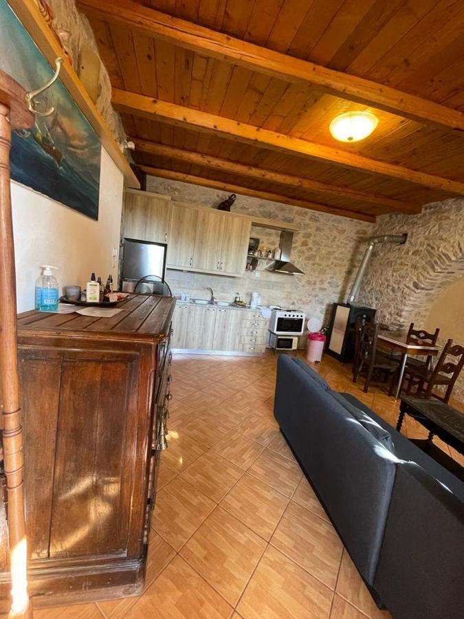 Láyia Find Your Peace In A Traditional Country House!! מראה חיצוני תמונה