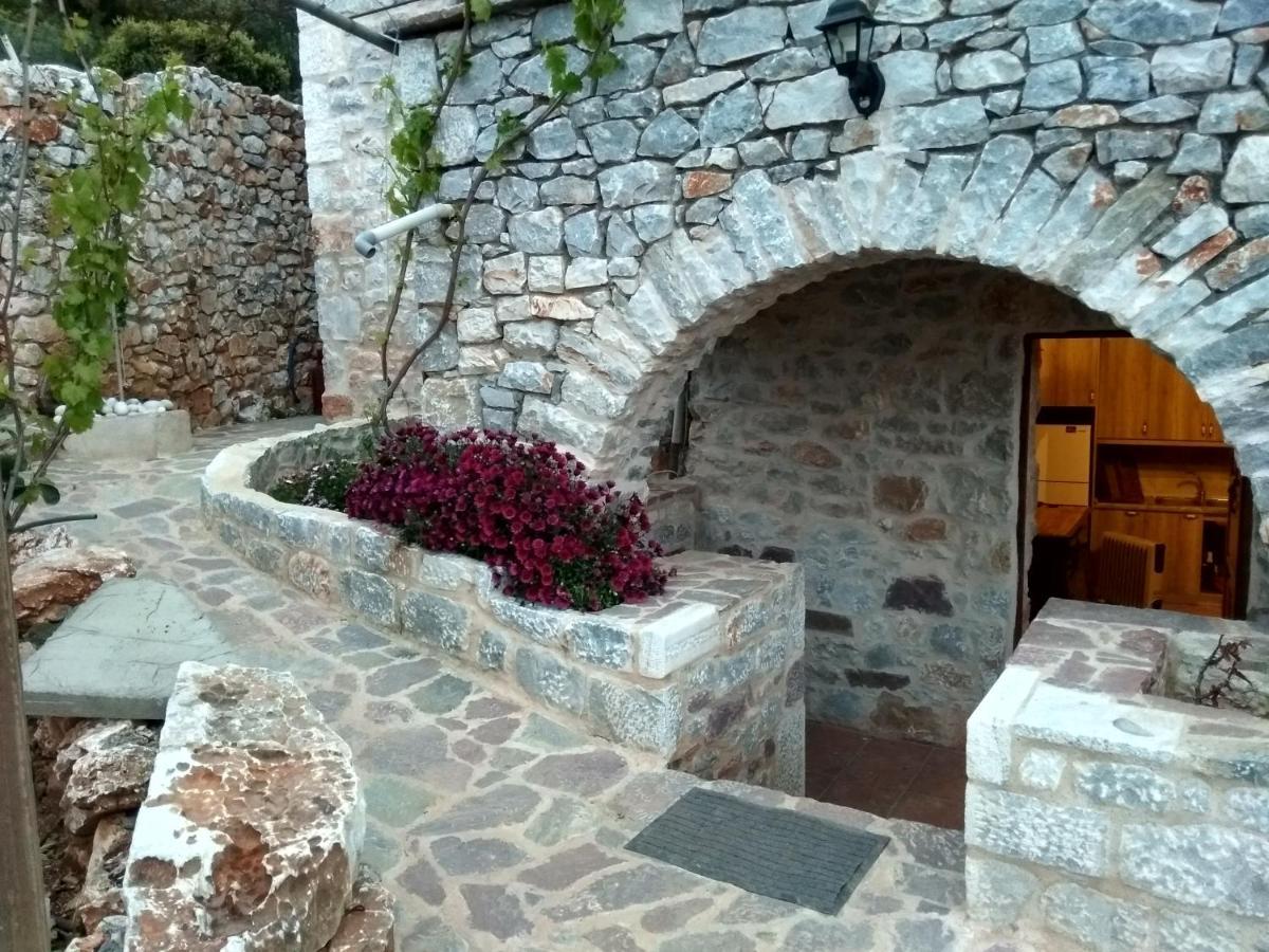 Láyia Find Your Peace In A Traditional Country House!! מראה חיצוני תמונה