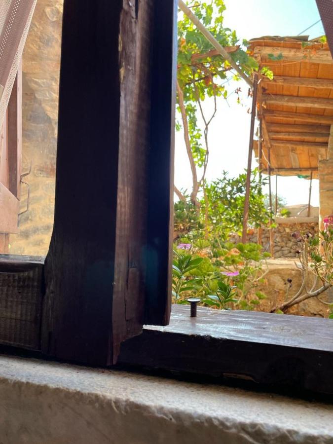 Láyia Find Your Peace In A Traditional Country House!! מראה חיצוני תמונה