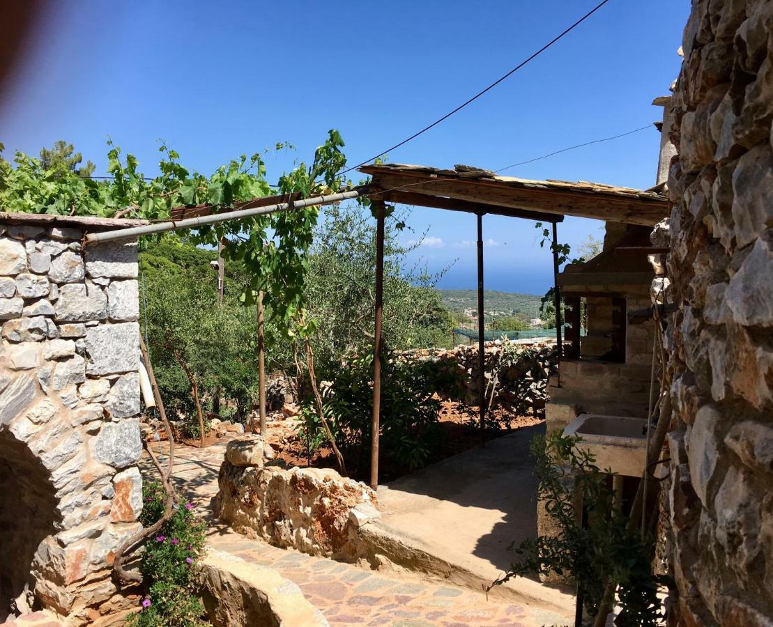 Láyia Find Your Peace In A Traditional Country House!! מראה חיצוני תמונה