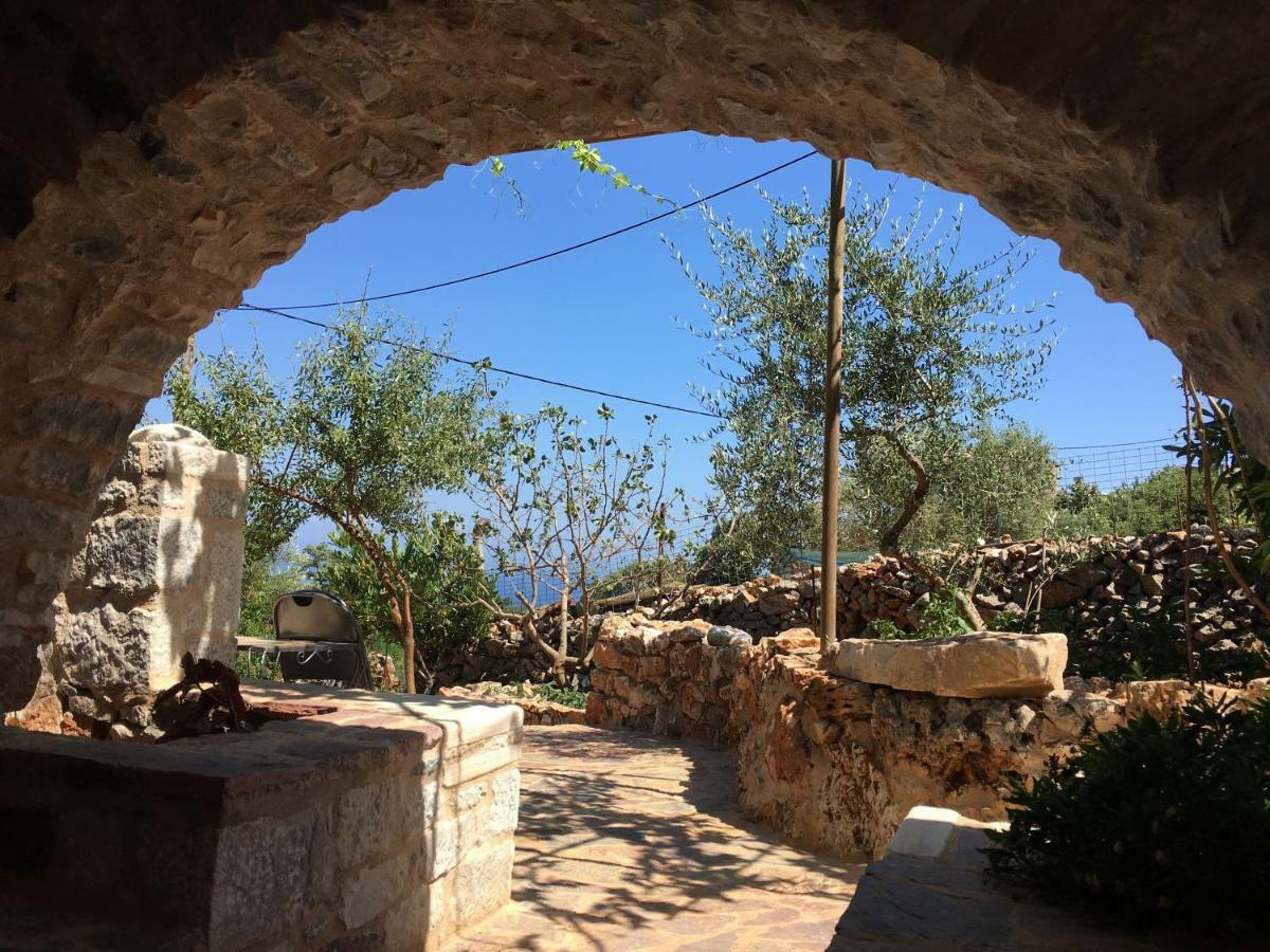 Láyia Find Your Peace In A Traditional Country House!! מראה חיצוני תמונה